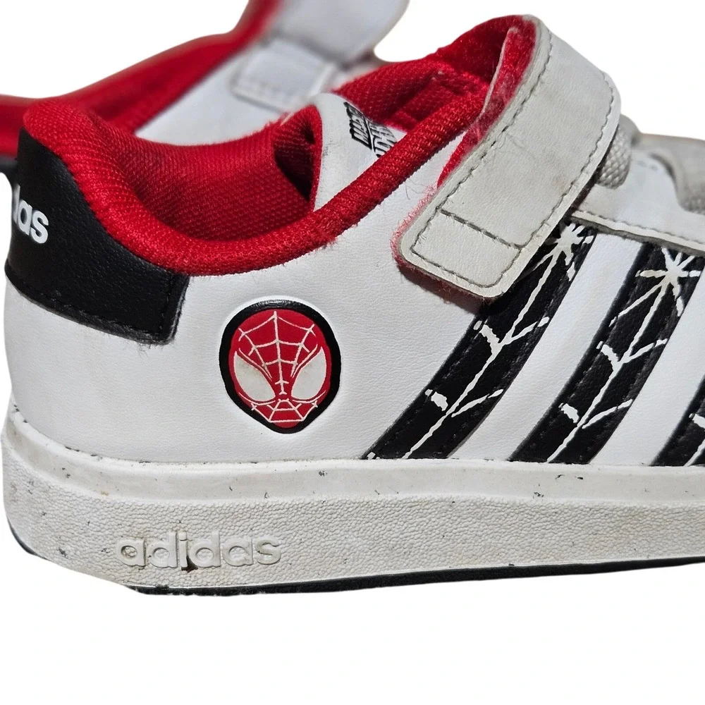 Adidas Marvel Spider-Man Grand‎ Court White Sneakers Kids Size 1 Little Kid